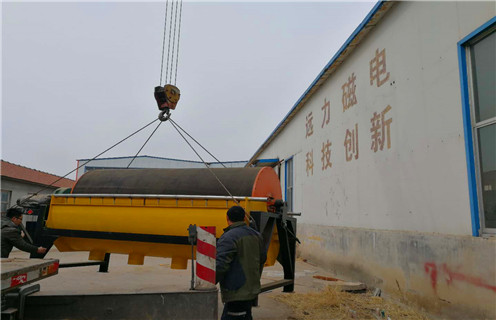 潍坊湿式磁选机厂家，湿式磁选机性能优劣一试便知_工作原理_钒钛铁矿潍坊湿式磁选机厂家，湿式磁选机性能优劣一试便知型号参数及磁场强度 